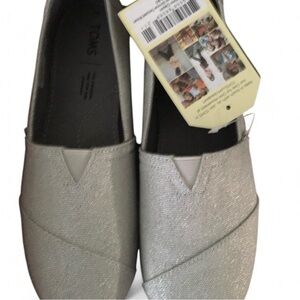 Toms Classic natural glimmer textured woven, size 8